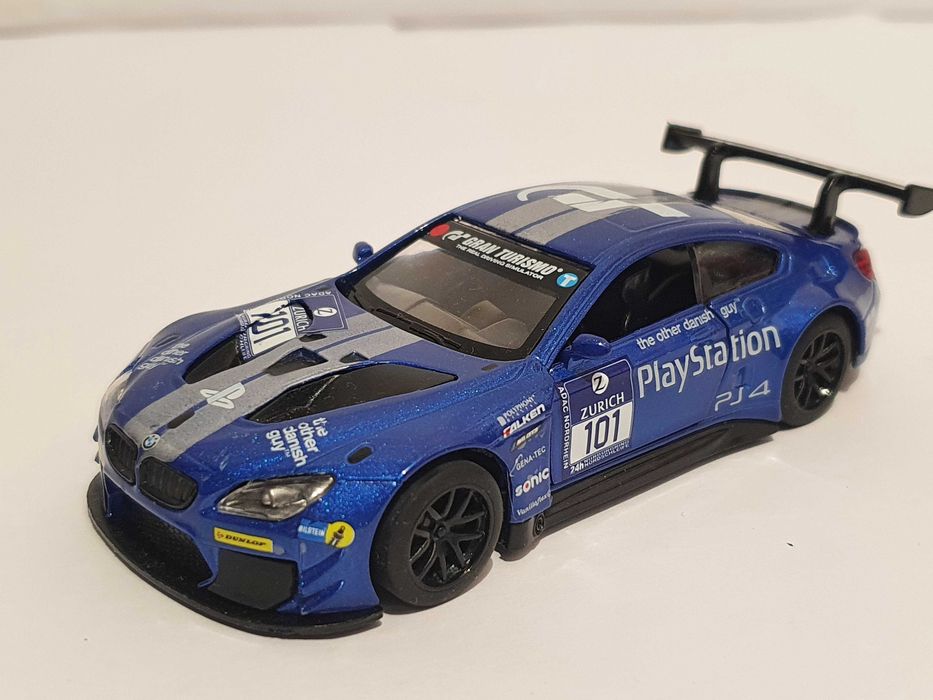 Metalowe auto BMW M6 GT3 skala 1/44 nowy samochod niebieski Pull-Back