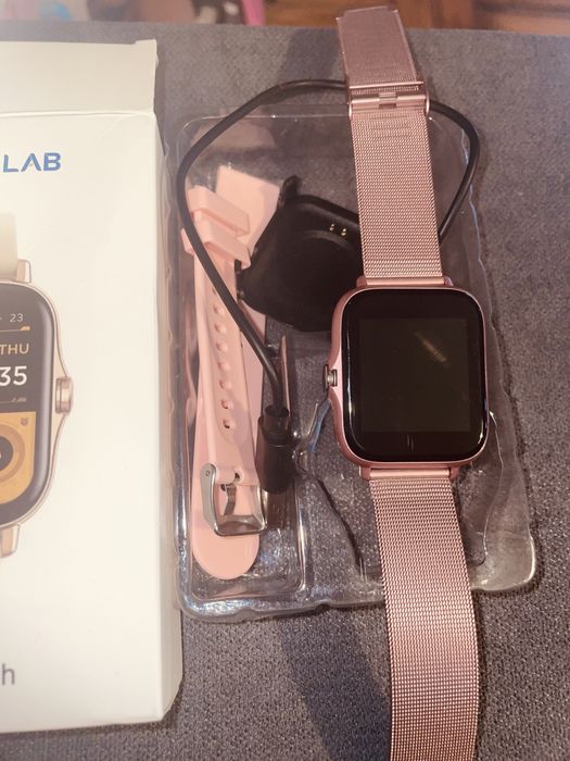 Smart watch com carregador duas braceletes novo na caixa