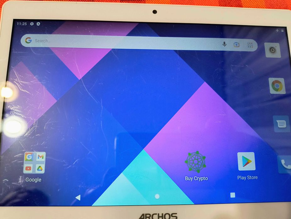 Trzy tablety tablet Archos Prestigio Overmax