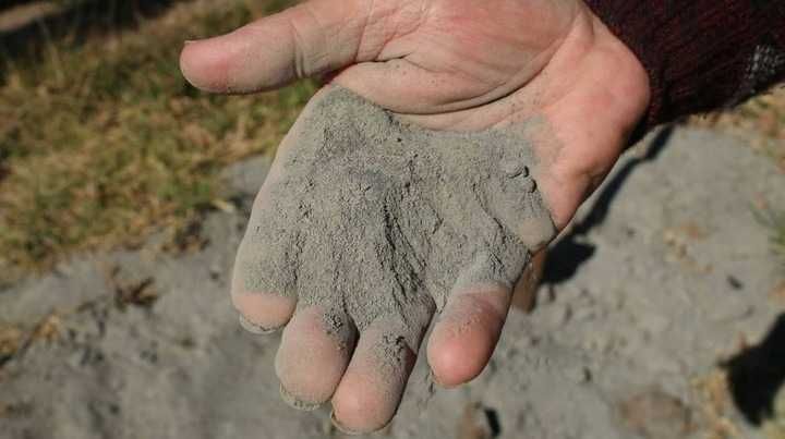Mączka BAZALTOWA, naturalny NAWÓZ ROŚLINNY, poprawiający jakość gleby
