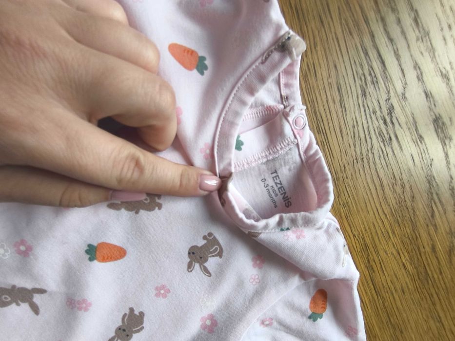 Piżamka pajacyk Tezenis marchewki króliczki