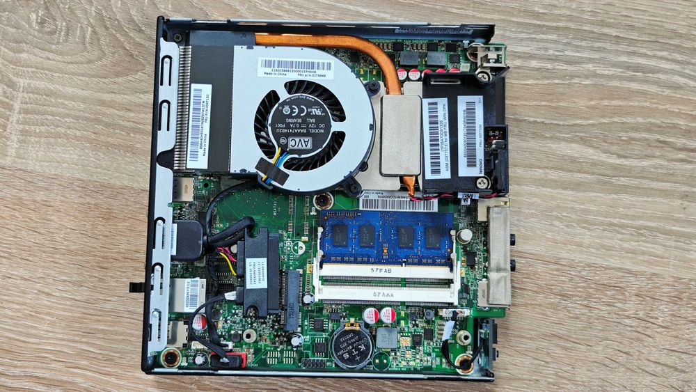 Lenovo ThinkCentre M83 Thin