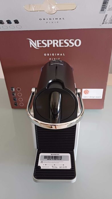 Máquina de Café Nespresso Pixie Original - Nova