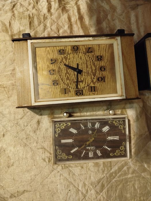 Часы  настенные,часы настольные продам