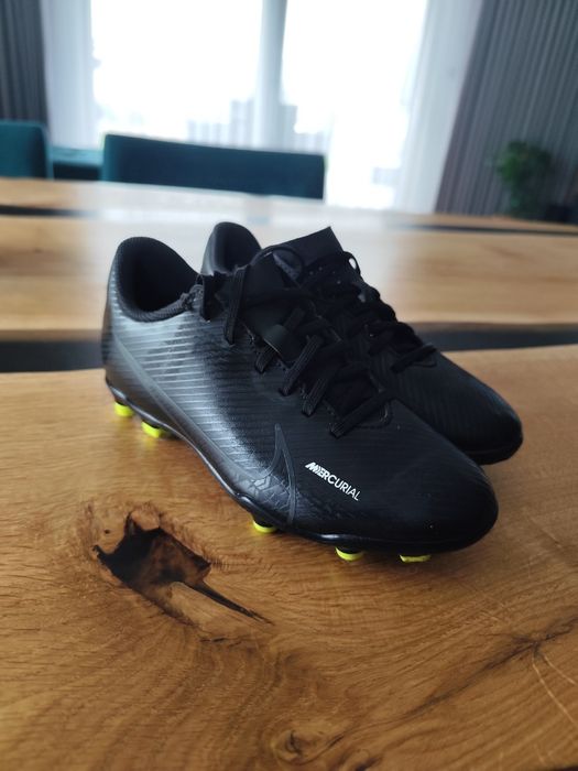 Korki Nike Mercurial, rozmiar 33, ubrane 2 razy. Okazja !!