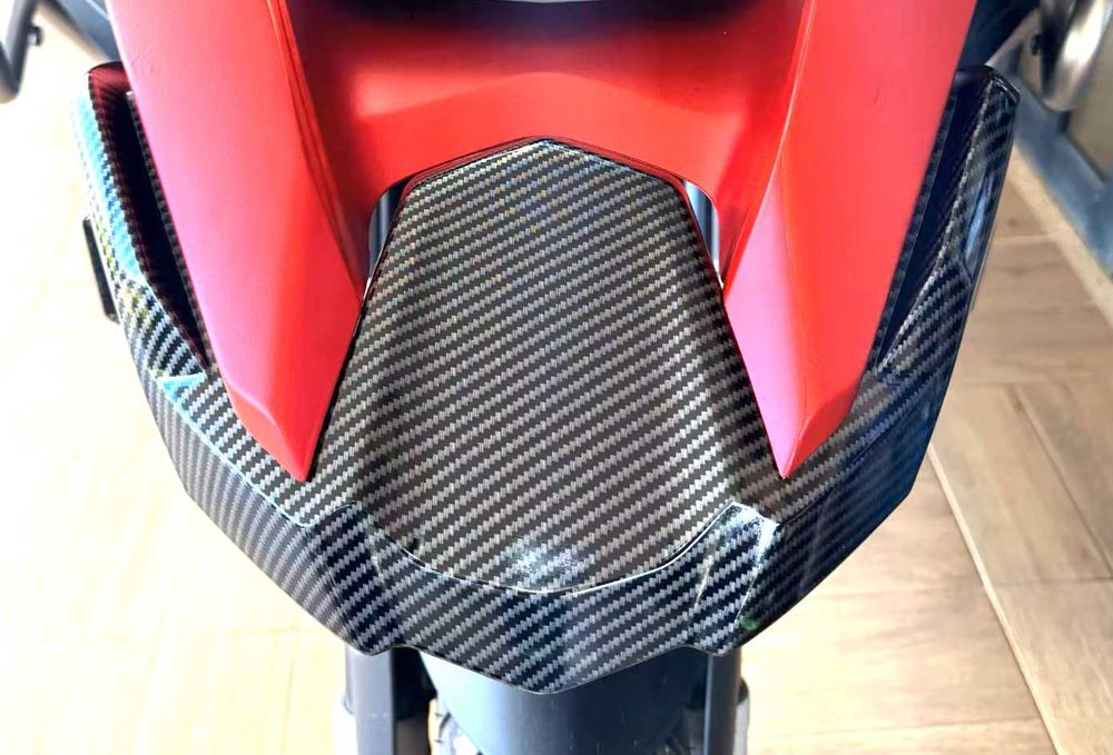 Para-choque dianteiro look carbono BMW1200/1250GSADV 2013 a 2018