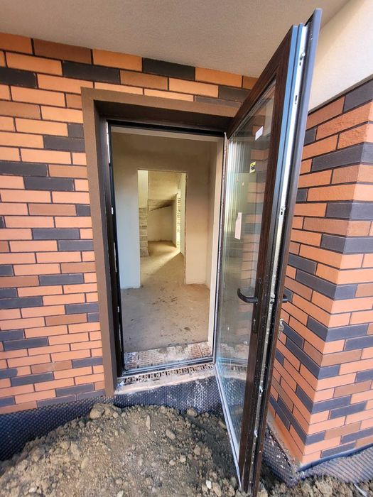 Красивий дуплекс на початку Вовчинців, 138м, готовий до ремонту, гараж