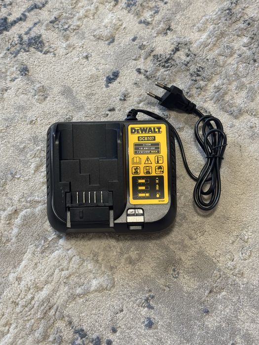 Лазерний рівень DeWalt комплект