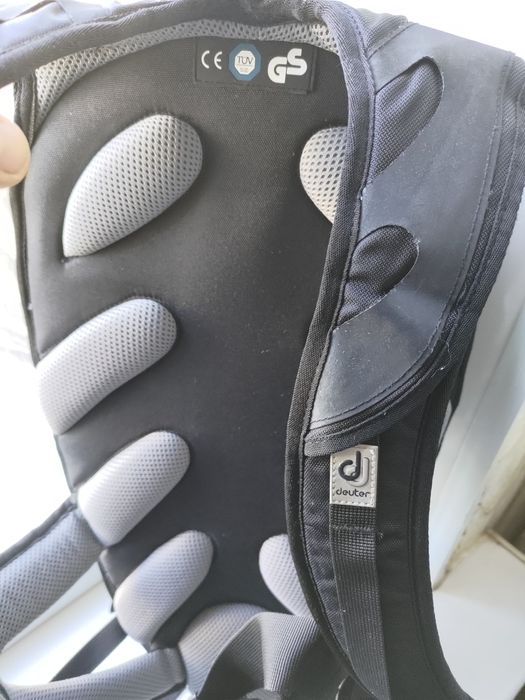 Рюкзак Deuter ATTACK зі встроеним захистом спини