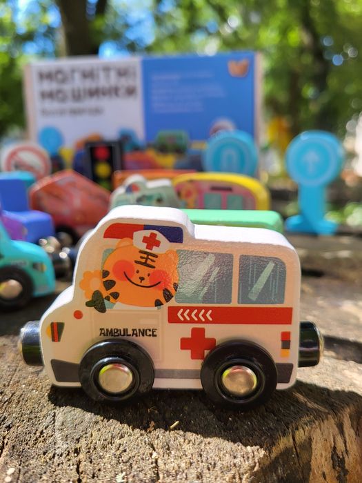 Магнітні машинки магнітний потяг дерев'яний