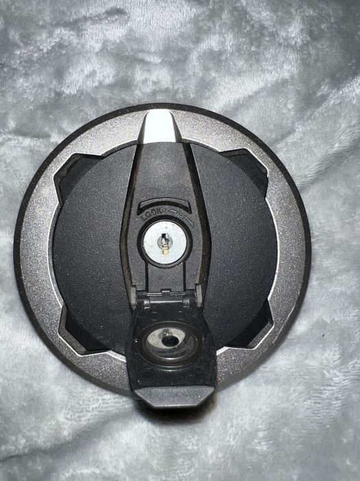 Замок зажигания оригинал Kawasaki z 650/ninja 650 комплект: 6 500