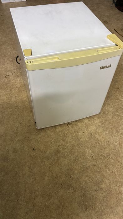 Холодильник Yamaha RS-07DR4HB
