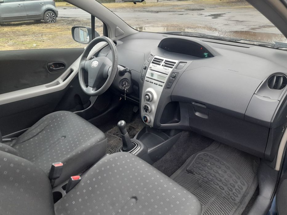 Yaris II, Ładny, Sprawna, Nowy Przegląd.