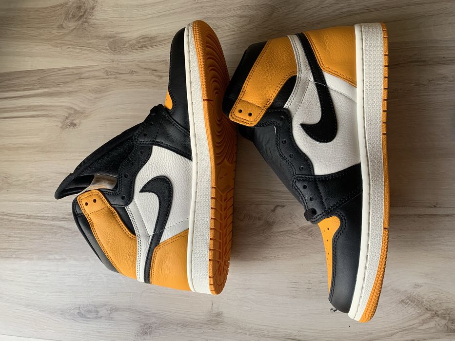 Nike Air Jordan 1 Retro High TAXI Yellow Toe