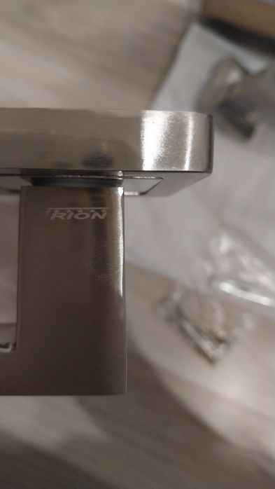 Ручка дверная Triton