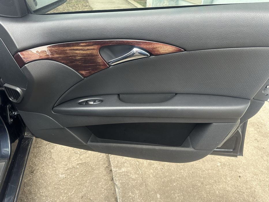 Продам Мерседес w211