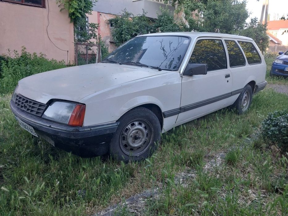 Опель Рекорд Караван Opel Rekord Запчасти Рекорд универслал