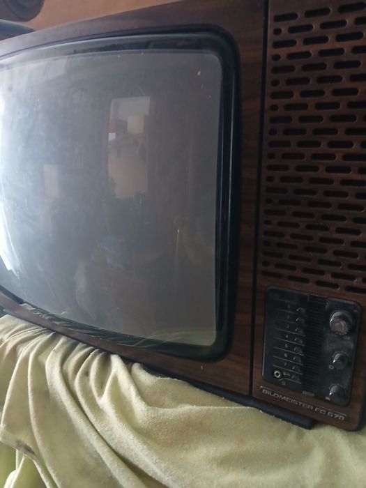 Televisao vintage mafrca  siemens