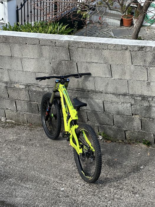 Bicicleta de dh