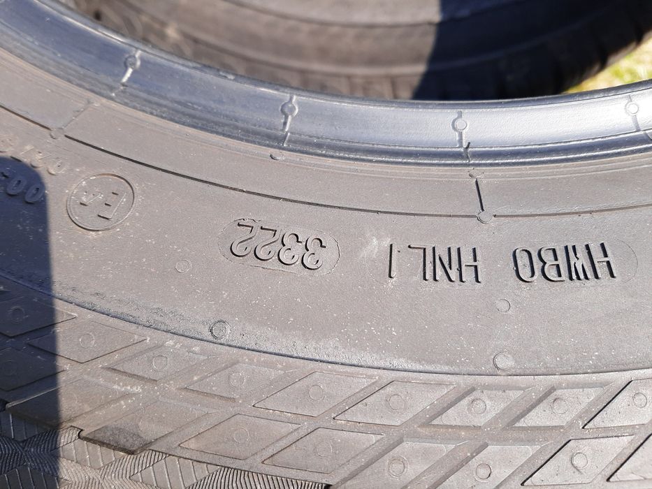 2x Opony całoroczne 235/65R16C Continental VanContact4Season 2022r
