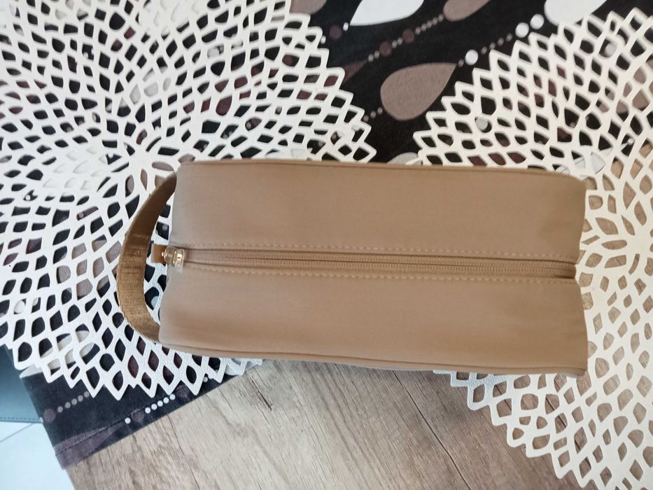 Kosmetyczka Burberry Hero unisex