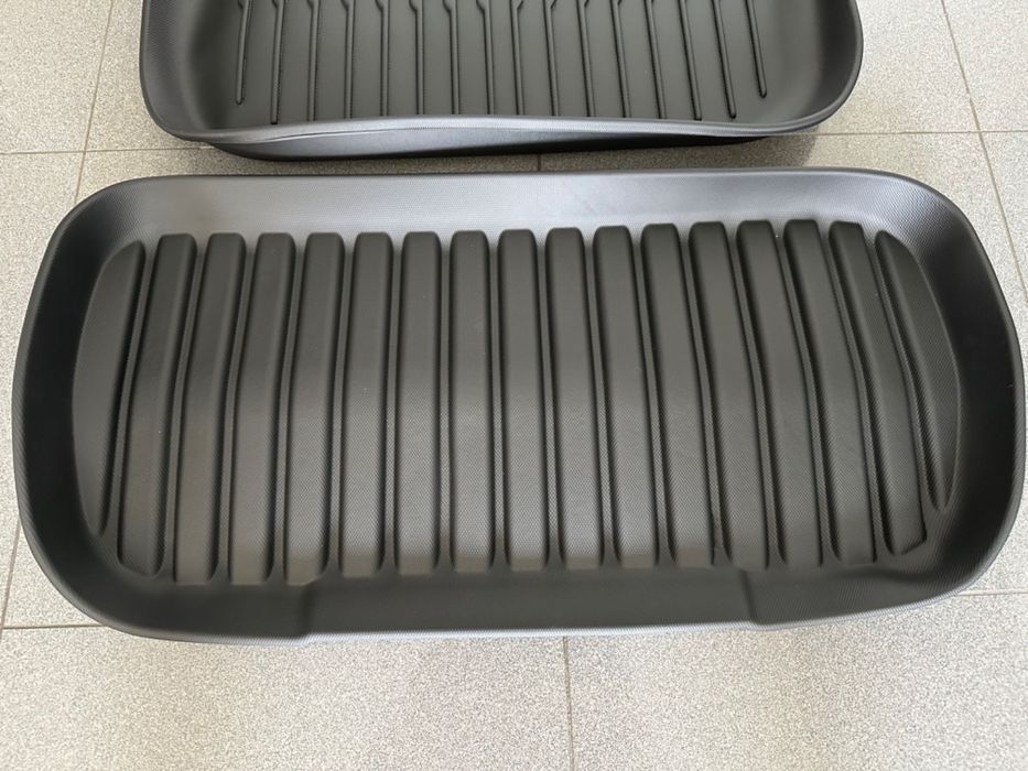 Conjunto 9 Tapetes Borracha TPE All Weather Tesla Model Y 2025 Juniper