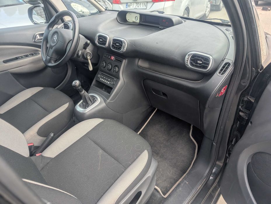 Wynajem Citroen C3 Picasso