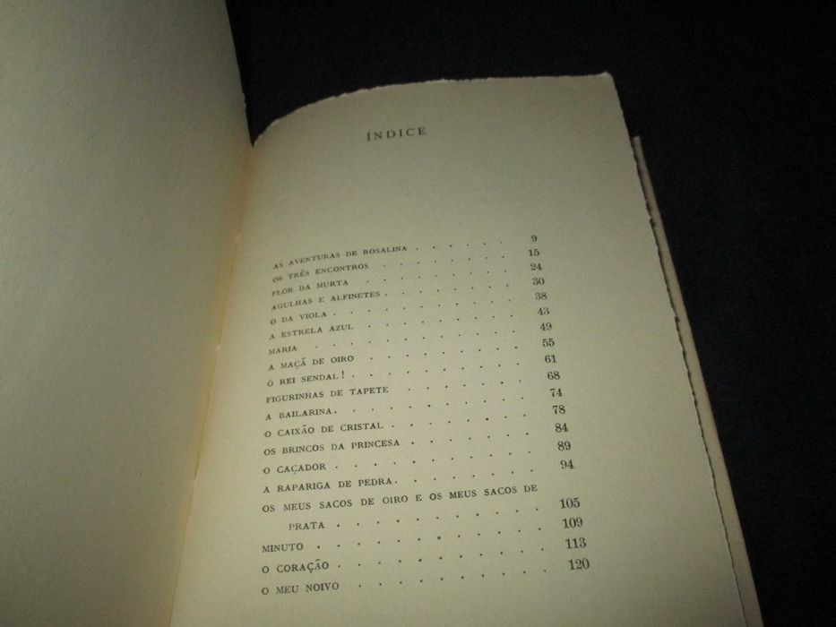 Livro Uma Mão Cheia de Nada outra de Coisa Nenhuma