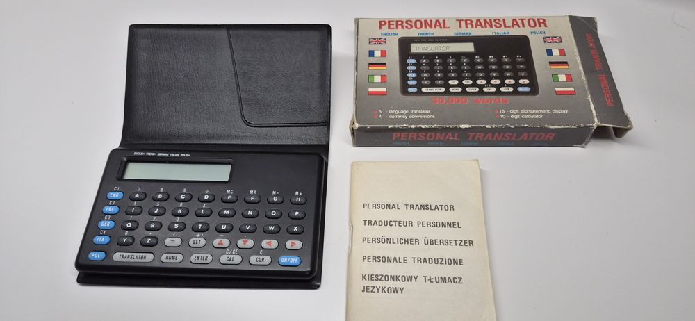 Translator kieszonkowy z lat 90tych elektroniczny
