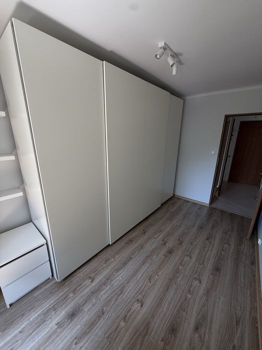 Klimatyzowane mieszkanie 2-pokojowe z balkonem, blisko centrum - Widok 4