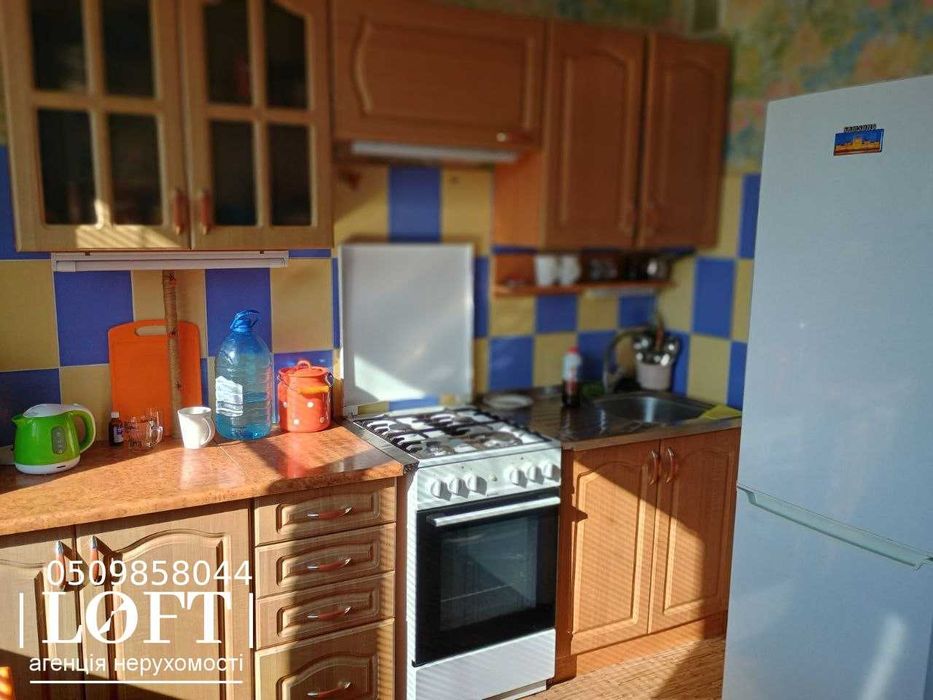 Продаж 2 кім квартири на Попова ( вул. Незалежності ).