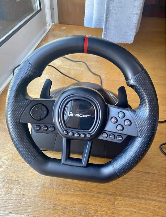 Volante para jogos marca tracer