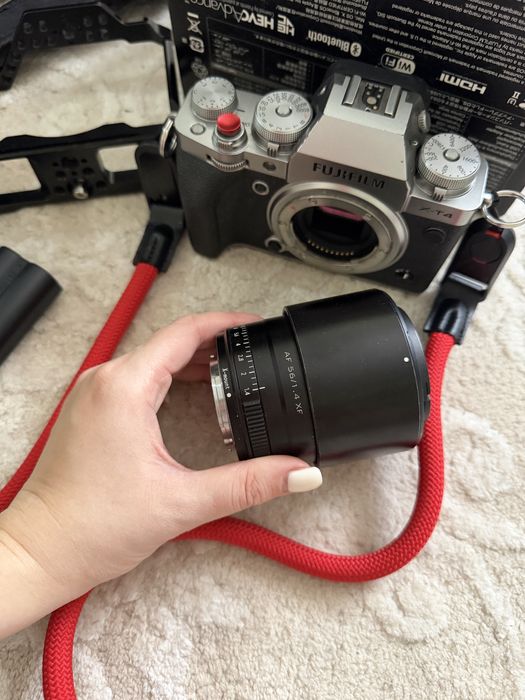 Продам Fujifilm X-T4 + Viltrox 56mm f/1.4: 55 500 грн. - Цифровые