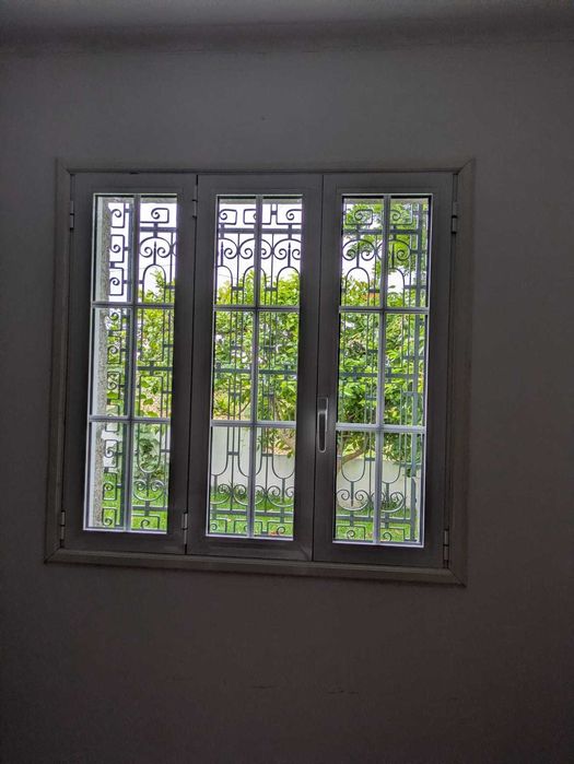 Janelas de madeira maciças