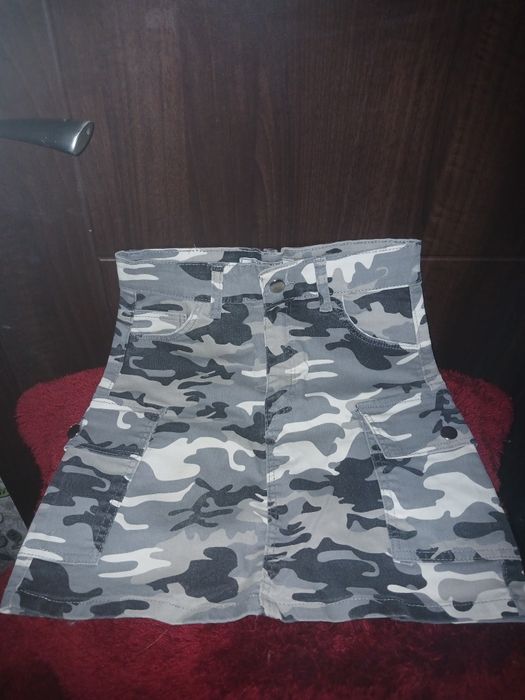 Продам юбку для девочки р.8.