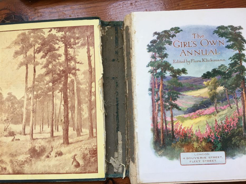 The girls own annual volume 38 Hardcover 1 Jan 1917 by Flora Klickmann
