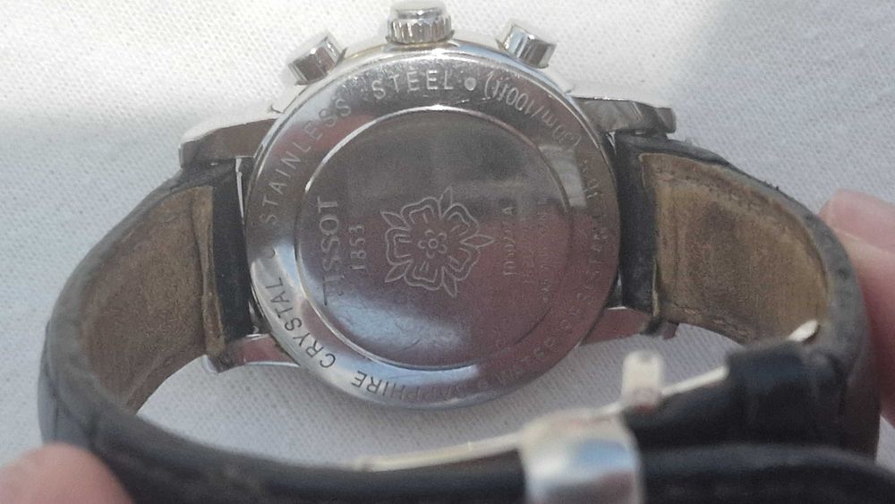 Varios relogios tissot citizen marvin raymond weil