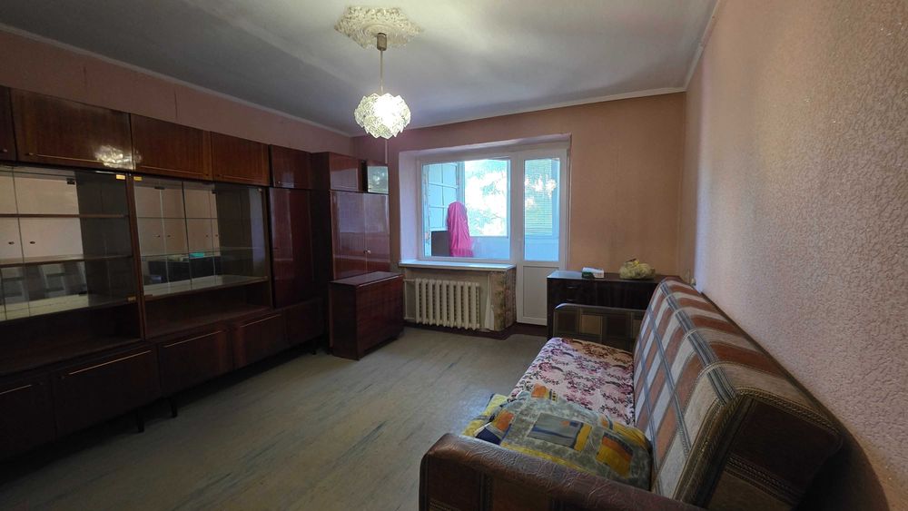 Продаж 1 кімн. квартири, Ліски, р-н ринку «Івушка»