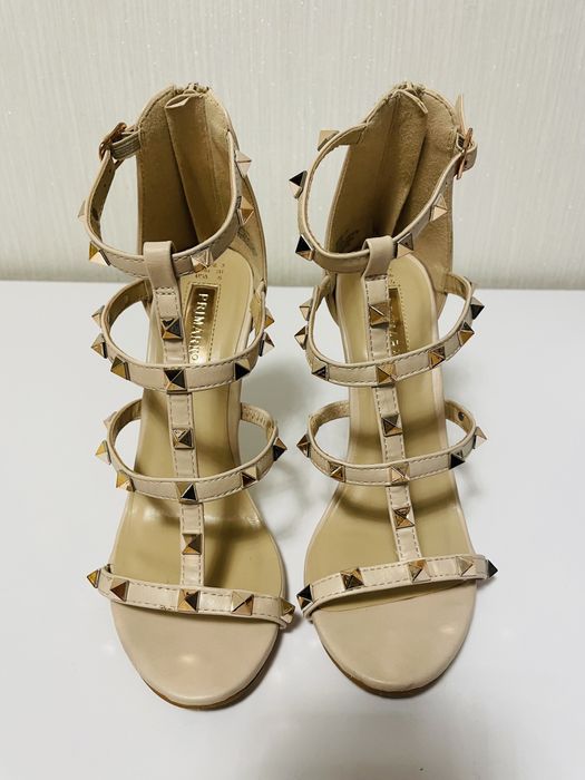 Босоніжки Primark