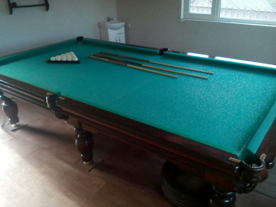 Продам Бильярдный стол 10 футов в отличном состоянии