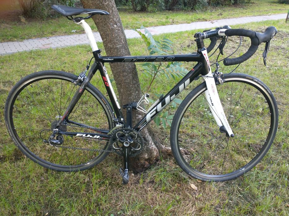 Szosa Fuji Acr 2.0 roubaix koła 28 karbon