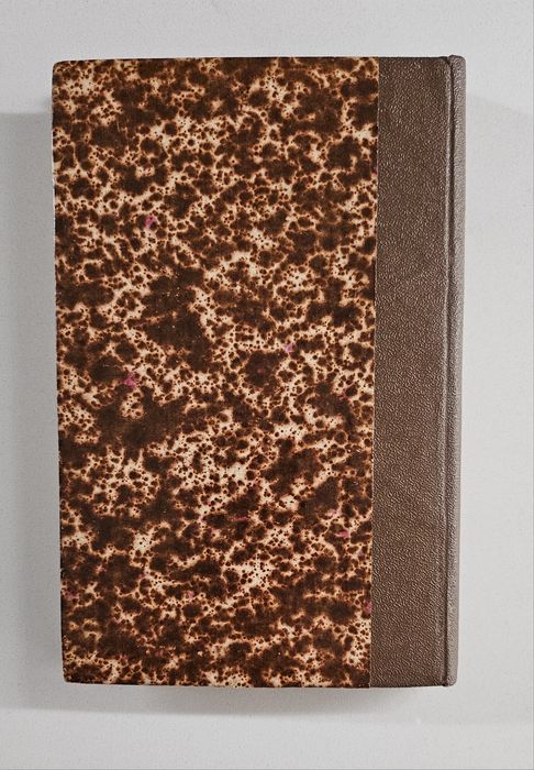 Livro antigo "Alta Roda" de Júlio Dantas, primeira edição