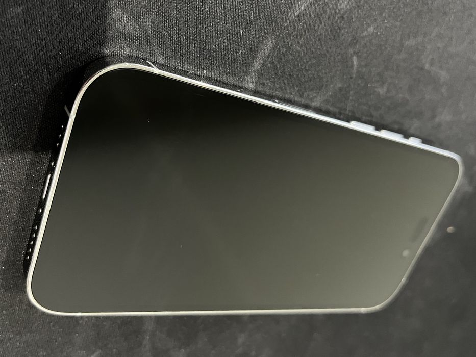 iPhone 14 Pro, bateria 90%, bez rys