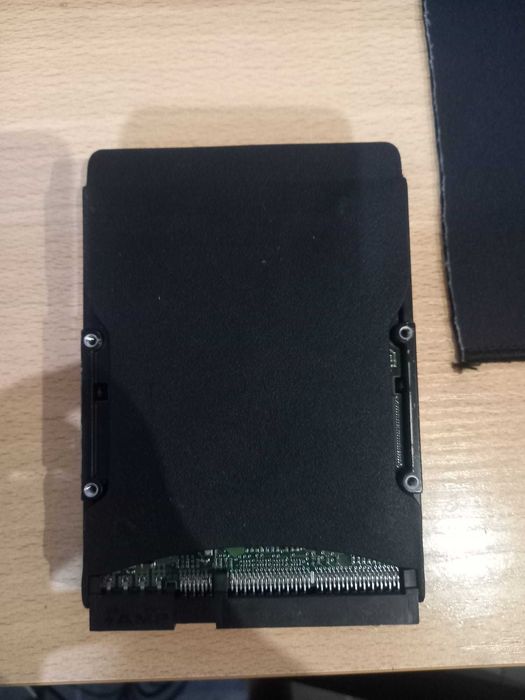 Disco rígido interno Seagate U6 modelo ST340810A 40 GB.