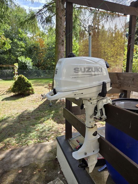 Silnik zaburtowy Suzuki DF6AS (6 KM)  jak nowy.