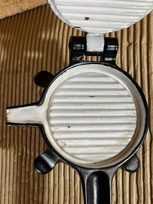 Prensa muito antiga ALEXANDER WERK