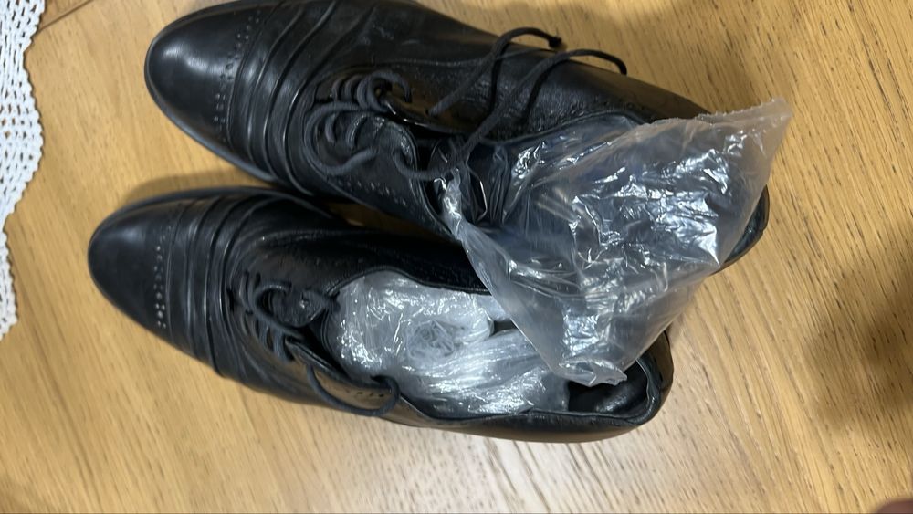 Półbuty damskie skóra naturalna czarne Ryłko 36