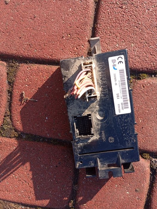 Moduł sterownik UCH Vivaro Trafic 1,9 Diesel Oryginał