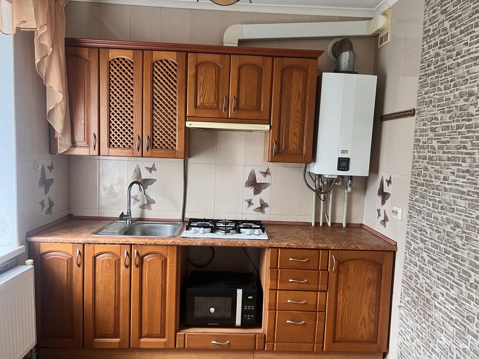 Продам квартиру 3-х кімнатну