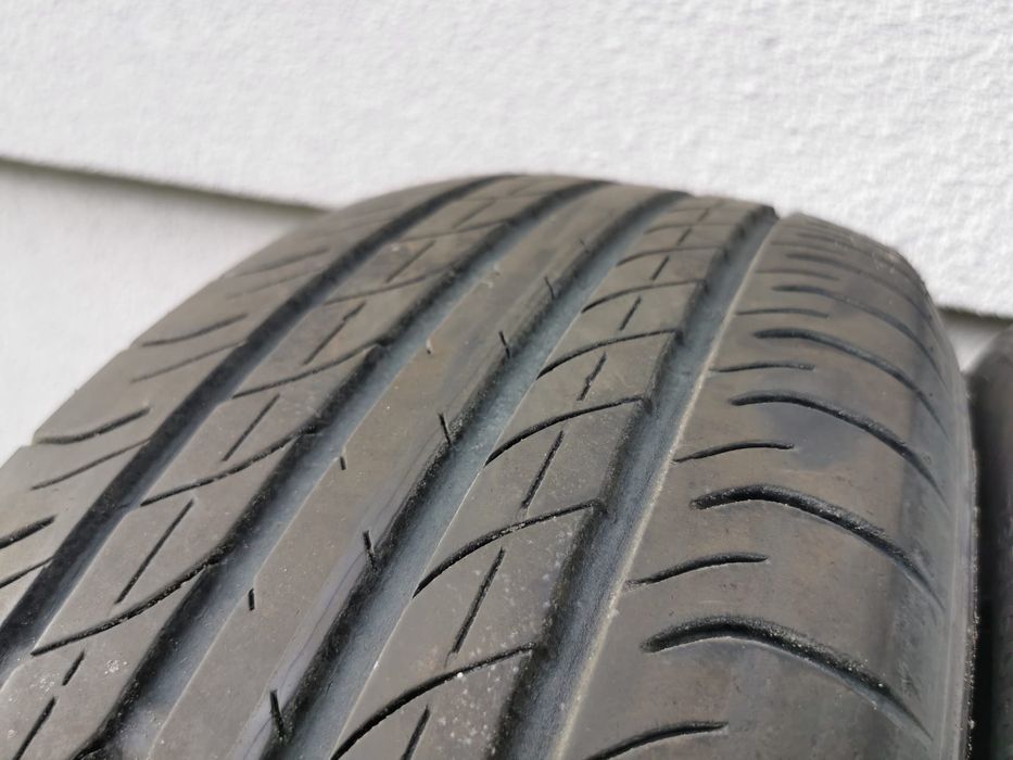Opony DUNLOP 235/60/18